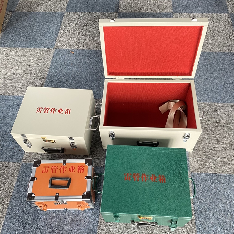 定陶爆破工程作业箱如何选择？玻璃钢与传统材质的全面对比
